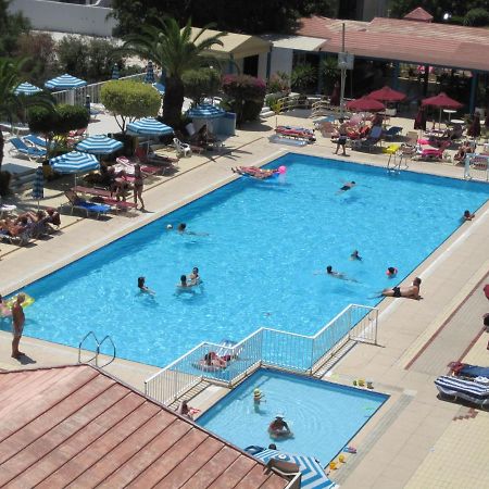 Crown Resorts Elamaris Protaras Buitenkant foto