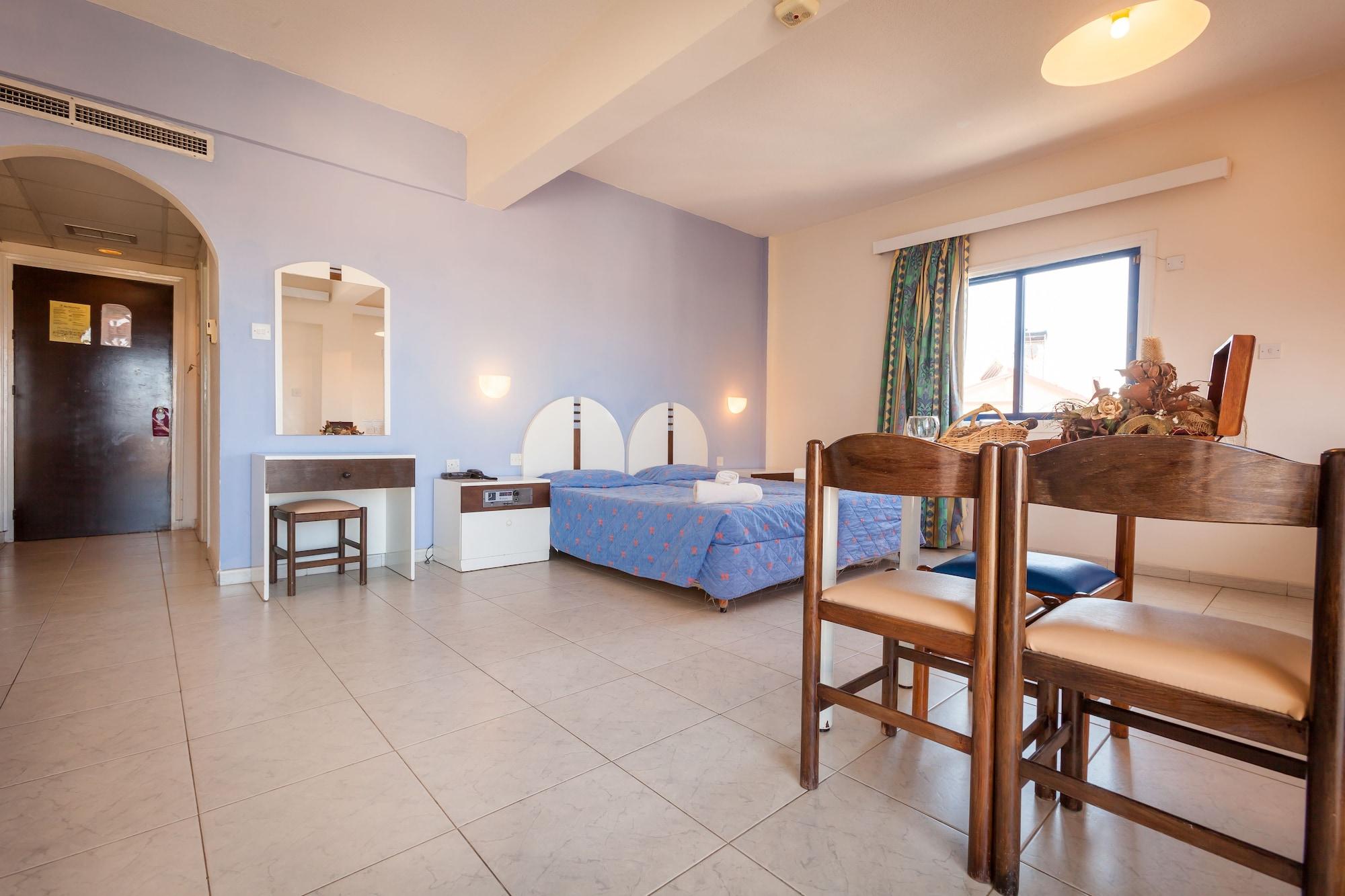 Crown Resorts Elamaris Protaras Buitenkant foto