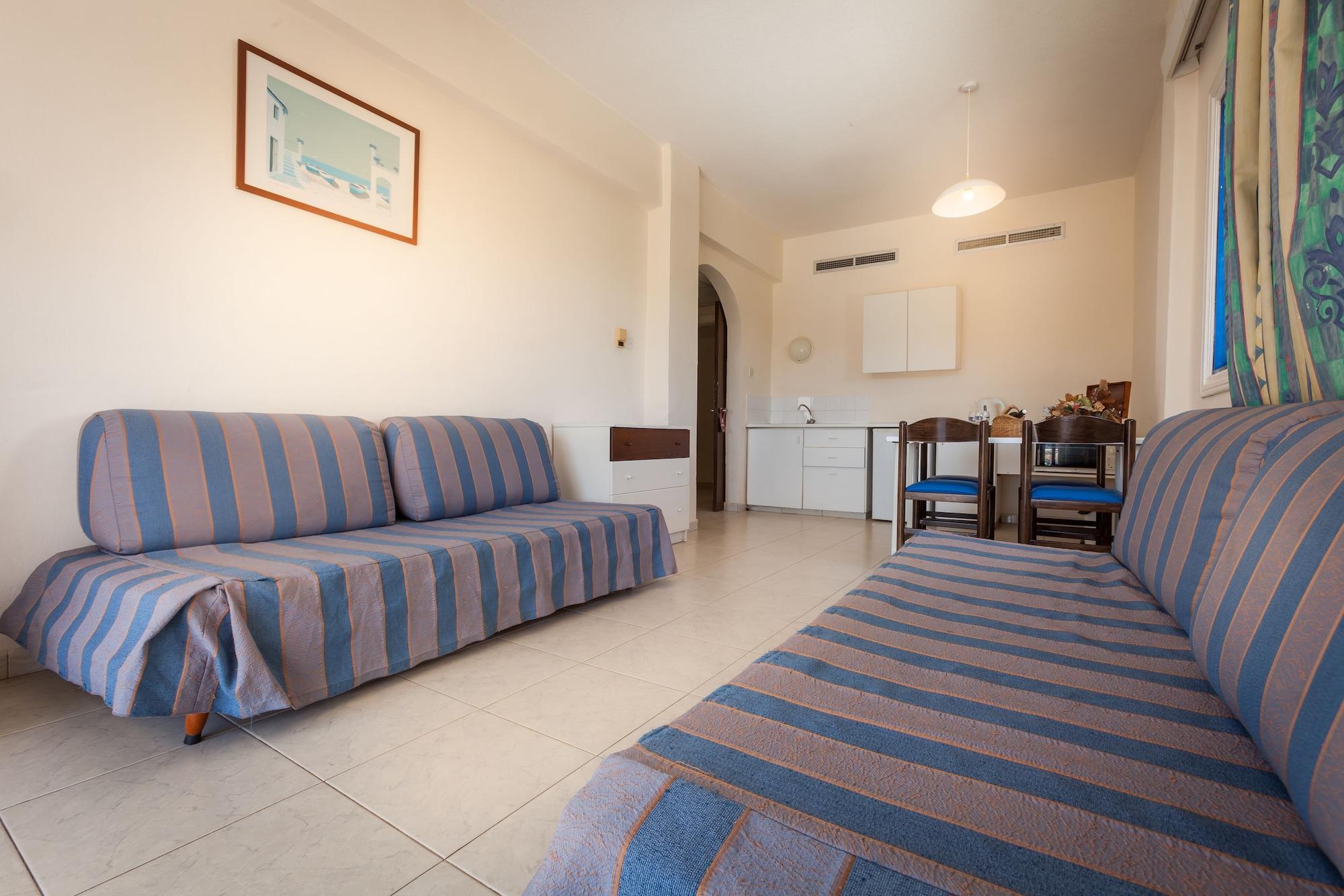Crown Resorts Elamaris Protaras Buitenkant foto