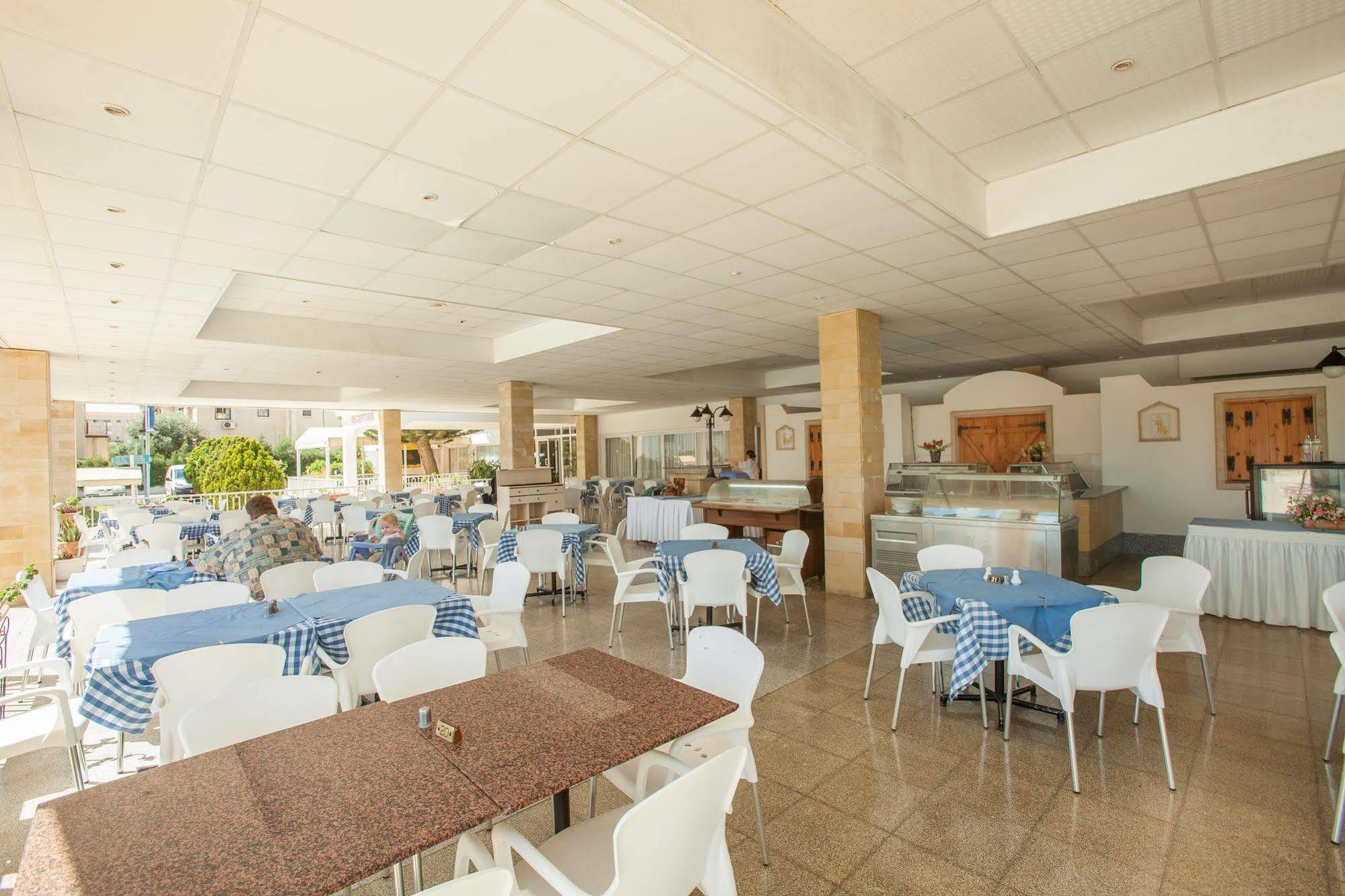 Crown Resorts Elamaris Protaras Buitenkant foto
